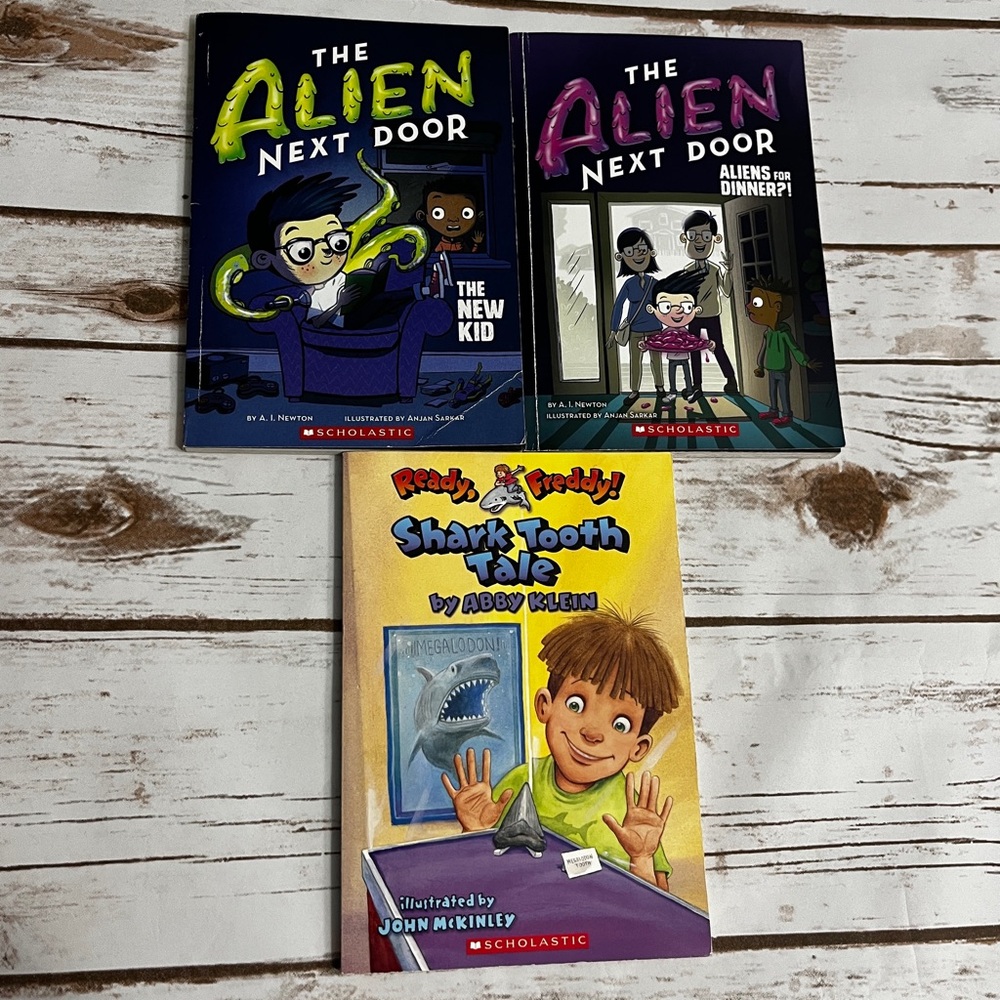 Alien Next Door‎ Ready Freddy Shark Tooth Tale Book Set early chapter books